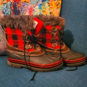 Buffalo plaid insulated boots